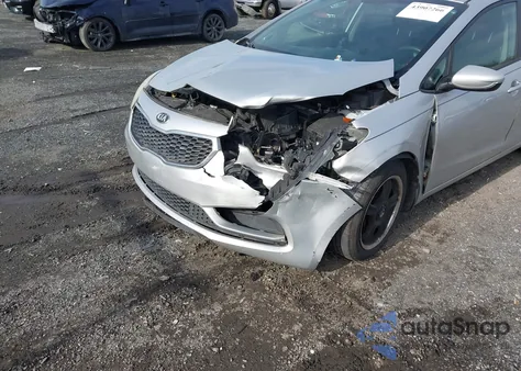 2014 Kia Forte Lx z USA, uszkodzony, nr VIN KNAFK4A60E5094466